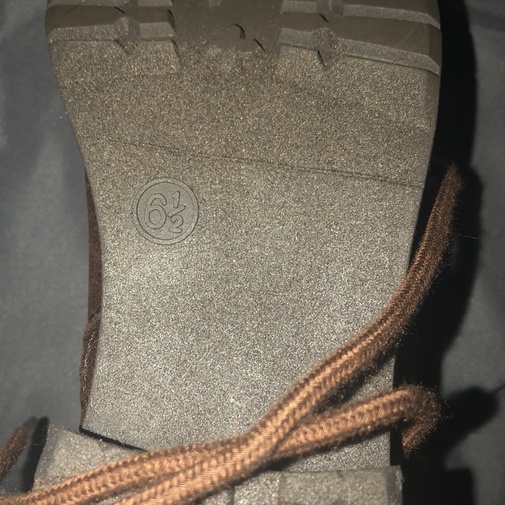 Boots - Picture 3 of 3